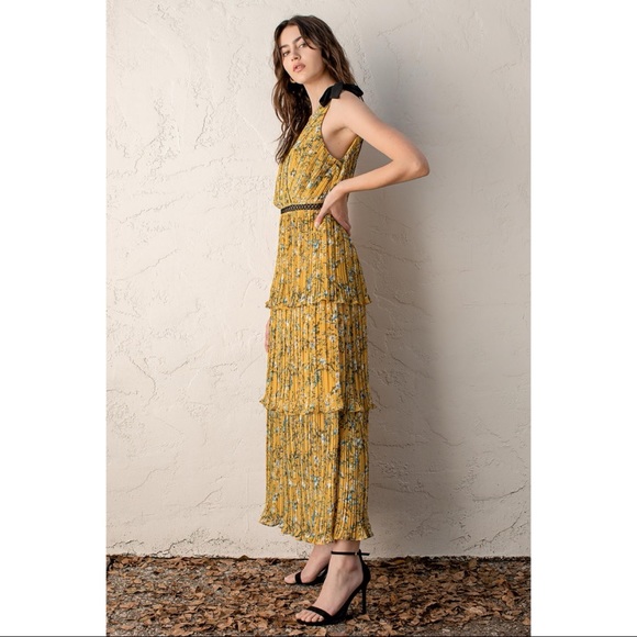 NWOT Lulus Such Sophistication Yellow Floral Print Pleated Maxi Dress Xsmall - Picture 2 of 12